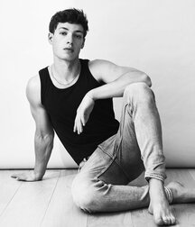 Ben Smith - British Male Model Twink Tube Style 624995967c10c.jpg