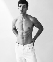 Ben Smith - British Male Model Twink Tube Style 624995ad3fe02.jpg
