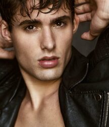 MATHEUS AMARO - BRAZILIAN MODEL 625b93301241f.jpg