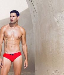 CARLOS GOMEZ - FASHION MODEL SPANISH 62615c63d4db2.jpg