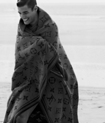 CARLOS GOMEZ - FASHION MODEL SPANISH 62615c6e99395.png