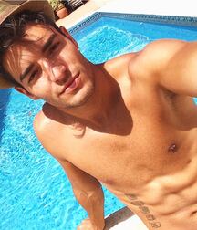 CARLOS GOMEZ - FASHION MODEL SPANISH 62615c99085cb.jpg