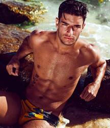 CARLOS GOMEZ - FASHION MODEL SPANISH 62615cae3edc7.jpg