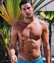CARLOS GOMEZ - FASHION MODEL SPANISH 62615cb0354b9.jpg