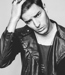 CARLOS GOMEZ - FASHION MODEL SPANISH 62615cfbc8571.jpg