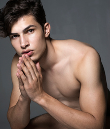 LUCAS QUEIROZ - BRAZILIAN MODEL 6262a69bebb79.jpg