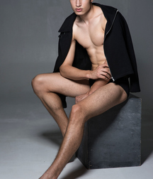LUCAS QUEIROZ - BRAZILIAN MODEL 6262a6a61bac1.jpg