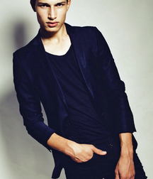 LUCAS QUEIROZ - BRAZILIAN MODEL 6262a6f26004d.jpg