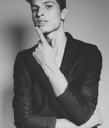 LUCAS QUEIROZ - BRAZILIAN MODEL 6262a6f869cb3.jpg