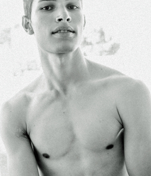 LUCAS QUEIROZ - BRAZILIAN MODEL 6262a6fea00d6.jpg