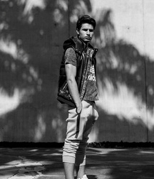 LUCAS QUEIROZ - BRAZILIAN MODEL 6262a740a0179.jpg