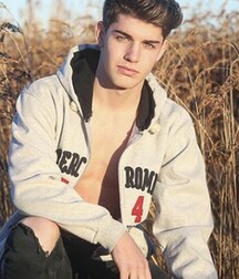 FEDE NARANJO - SPANISH MALE MODEL 62636b82374de.jpg