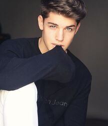 FEDE NARANJO - SPANISH MALE MODEL 62636ba8c7092.jpg