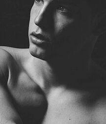 FEDE NARANJO - SPANISH MALE MODEL 62636bb033f62.jpg