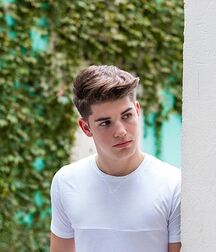 FEDE NARANJO - SPANISH MALE MODEL 62636bc6c8892.jpg