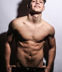 FEDE NARANJO - SPANISH MALE MODEL 62636bd7e553e.jpg