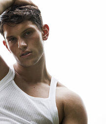 JOSH IVORY - BRITISH MALE MODEL 6263c545bf72a.jpg