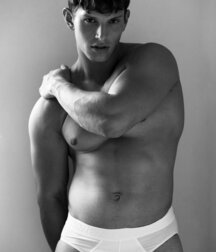 JOSH IVORY - BRITISH MALE MODEL 6263c5498db54.jpg