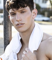 JOSH IVORY - BRITISH MALE MODEL 6263c569010ba.jpg