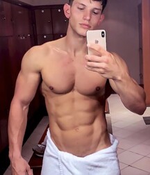 JOSH IVORY - BRITISH MALE MODEL 6263c5854a20d.jpg