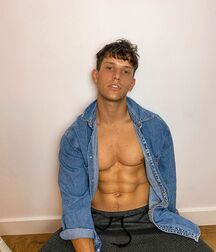 JOSH IVORY - BRITISH MALE MODEL 6263c5874a82c.jpg