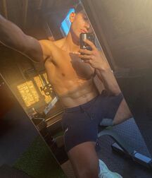 JOSH IVORY - BRITISH MALE MODEL 6263c58f5c190.jpg