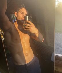 JOSH IVORY - BRITISH MALE MODEL 6263c5915695e.jpg