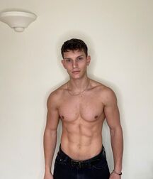 JOSH IVORY - BRITISH MALE MODEL 6263c59354389.jpg