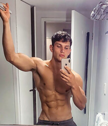 JOSH IVORY - BRITISH MALE MODEL 6263c5a2cda5f.jpg