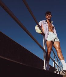 JOSH IVORY - BRITISH MALE MODEL 6263c5e9b5c15.jpg