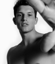 JOSH IVORY - BRITISH MALE MODEL 6263c60460795.jpg