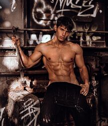 JOSH IVORY - BRITISH MALE MODEL 6263c61d6f31e.jpg
