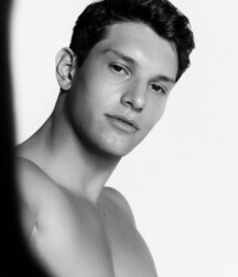JOSH IVORY - BRITISH MALE MODEL 6263c65939f46.jpg