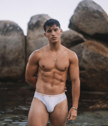 JOSH IVORY - BRITISH MALE MODEL 6263c6688d4b7.jpg