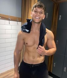 JOSH IVORY - BRITISH MALE MODEL 6263c6835ed75.jpg