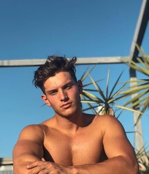 JOSH IVORY - BRITISH MALE MODEL 6263c6874a1ec.jpg