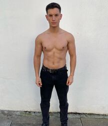 JOSH IVORY - BRITISH MALE MODEL 6263c6a41089e.jpg