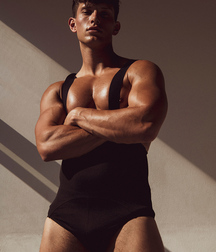 JOSH IVORY - BRITISH MALE MODEL 6263c6b13fa21.jpg