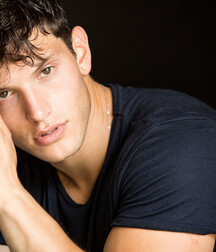 JOSH IVORY - BRITISH MALE MODEL 6263c6caca7ec.jpg