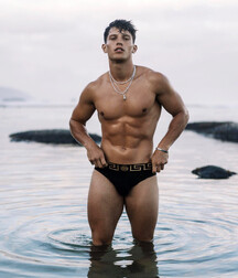 JOSH IVORY - BRITISH MALE MODEL 6263c6f2c8376.jpg