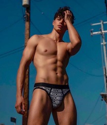 PIERRE BOO - TIKTOK STAR FROM FRANCE  6263c861f051f.jpg