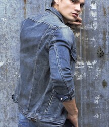 HANS WEISER - BRAZILIAN MALE MODEL 627f443e672e0.jpg