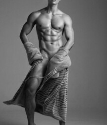 HANS WEISER - BRAZILIAN MALE MODEL 627f445db8f32.jpg