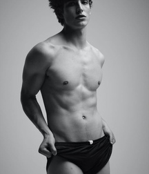 AMERIGO VALENTI - ITALIAN MALE MODEL 6280c1caebb83.jpeg