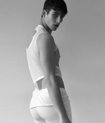 AMERIGO VALENTI - ITALIAN MALE MODEL 6280c1ce885a0.jpeg