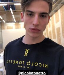 AMERIGO VALENTI - ITALIAN MALE MODEL 6280c1d6004ab.jpg