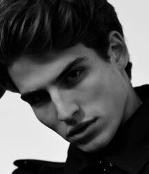 AMERIGO VALENTI - ITALIAN MALE MODEL 6280c1d97e5c6.jpg