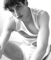 AMERIGO VALENTI - ITALIAN MALE MODEL 6280c1db47d6d.jpeg