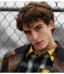 AMERIGO VALENTI - ITALIAN MALE MODEL 6280c1e677141.jpg