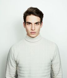 AMERIGO VALENTI - ITALIAN MALE MODEL 6280c1e83ba2f.jpg